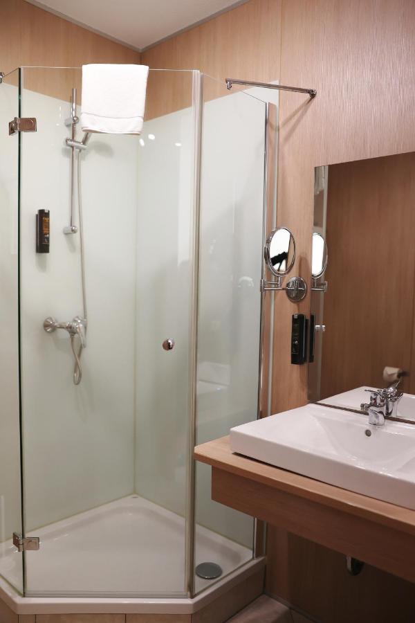 Hotel Blie, Bed & Breakfast, Self Check-In Horn Exterior photo