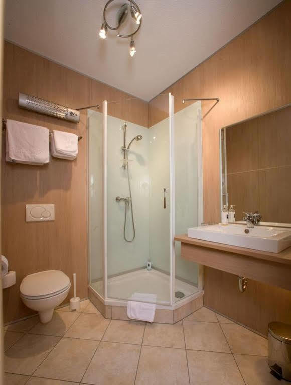 Hotel Blie, Bed & Breakfast, Self Check-In Horn Exterior photo